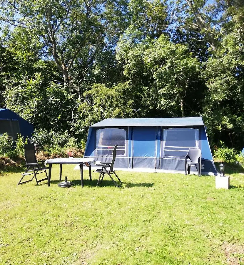 Holiday park Hebergements Les Pieds Dans L'Eau France